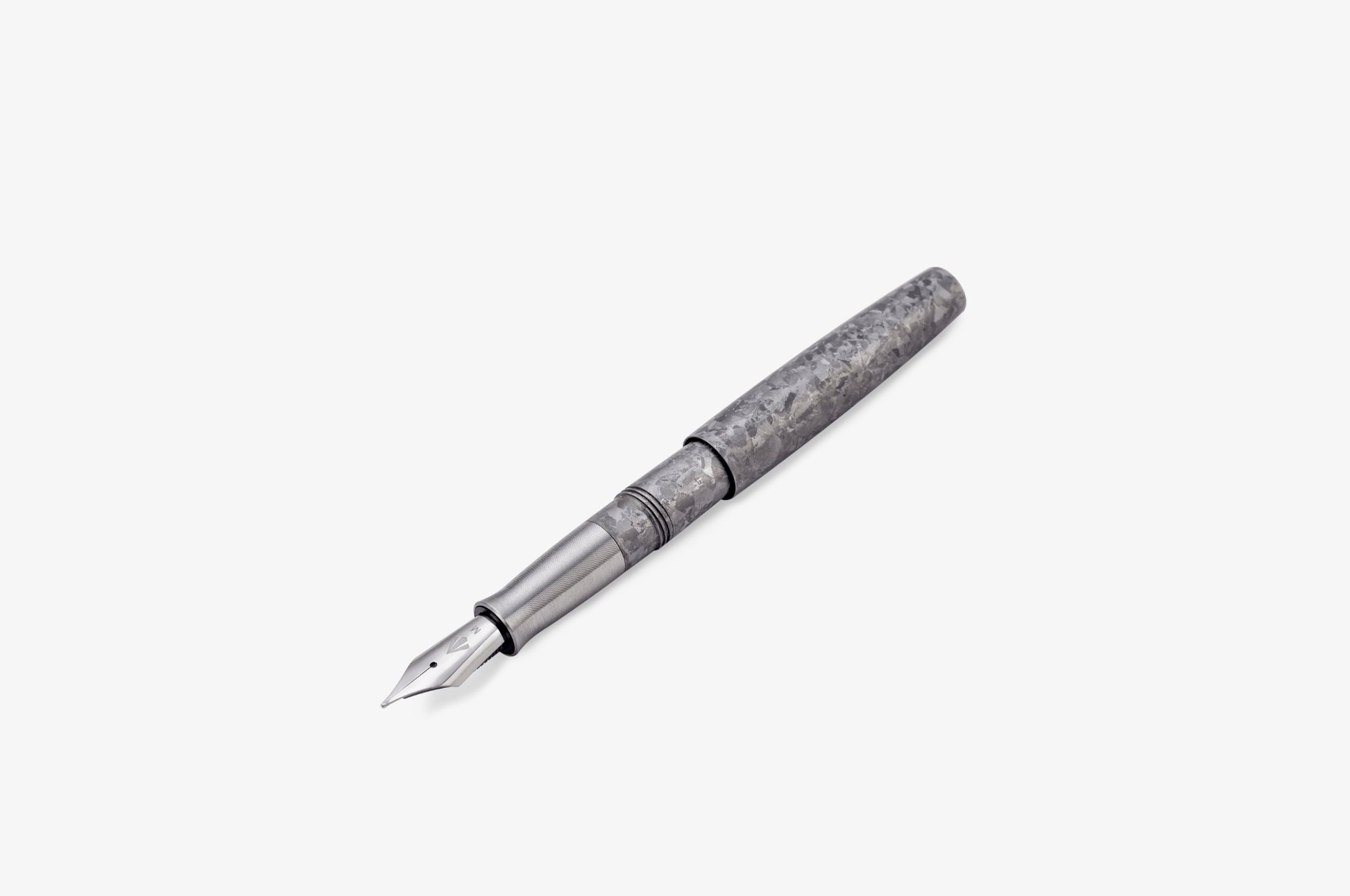 Gravitas Fountain Pen Gravitas - Dinkey Crystallized Titanium