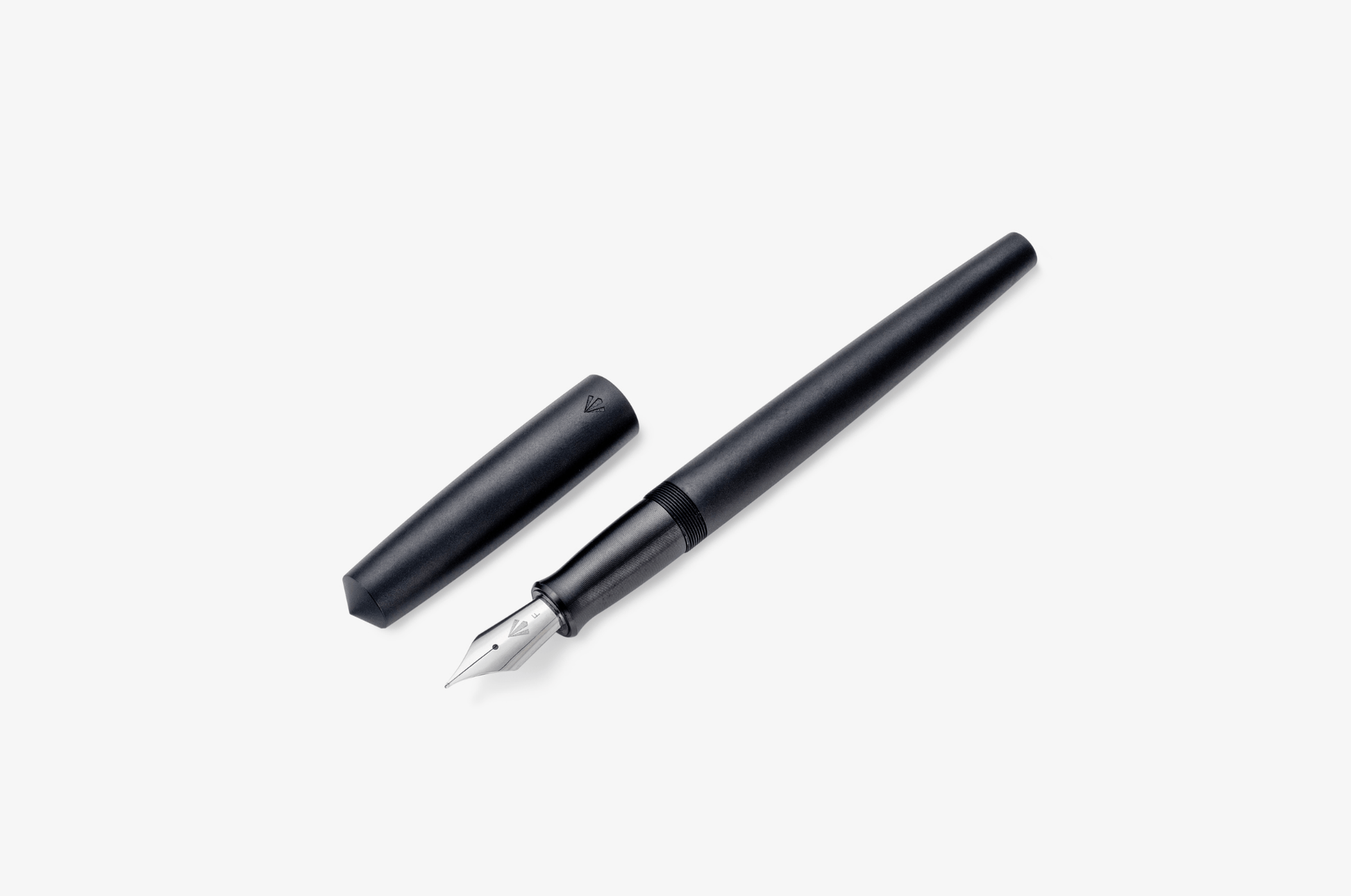 Gravitas Fountain Pen Gravitas - Entry | Black