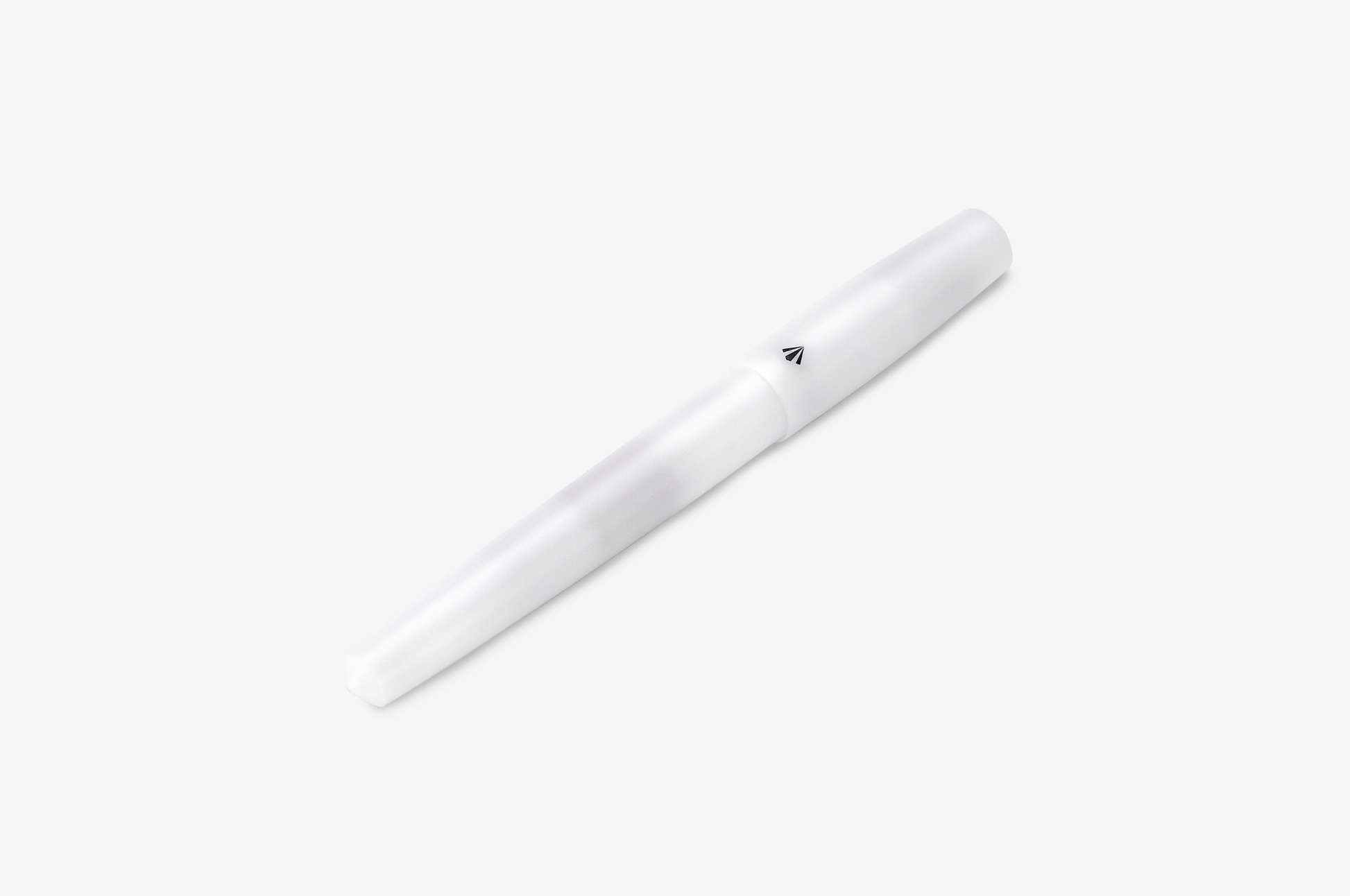 Gravitas Fountain Pen Gravitas - Sentry Full White Delrin