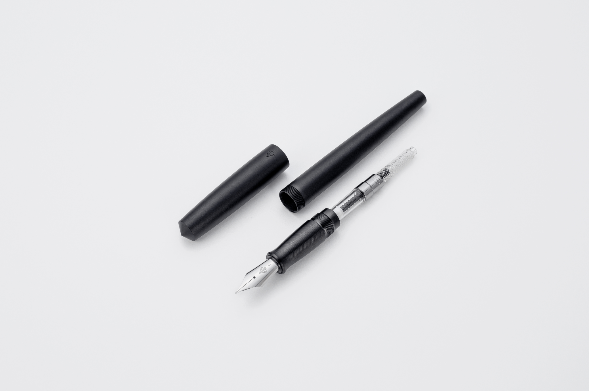 Gravitas Fountain Pen Gravitas - Entry | Black