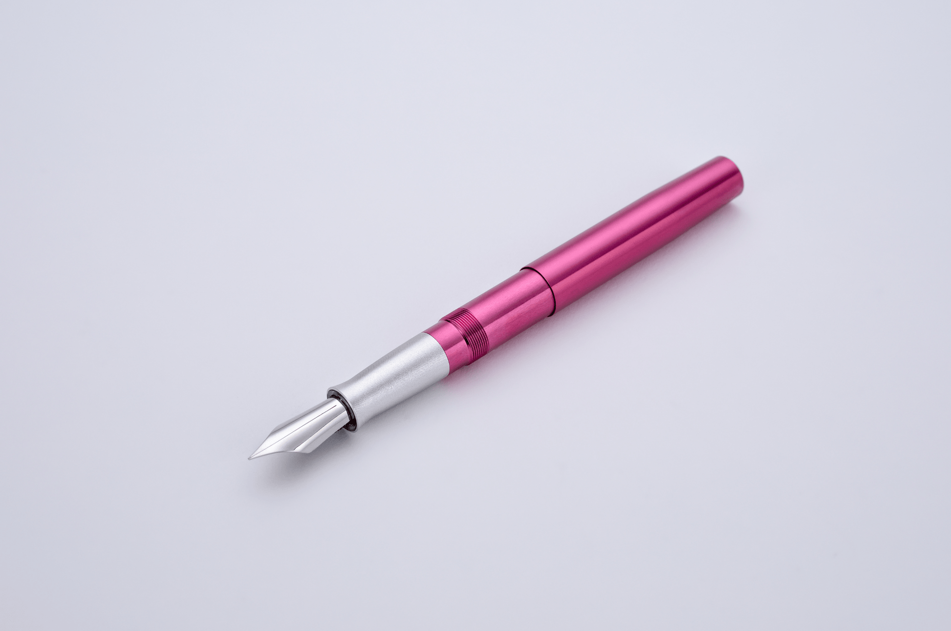 Gravitas Fountain Pen Gravitas - Quark | Pink