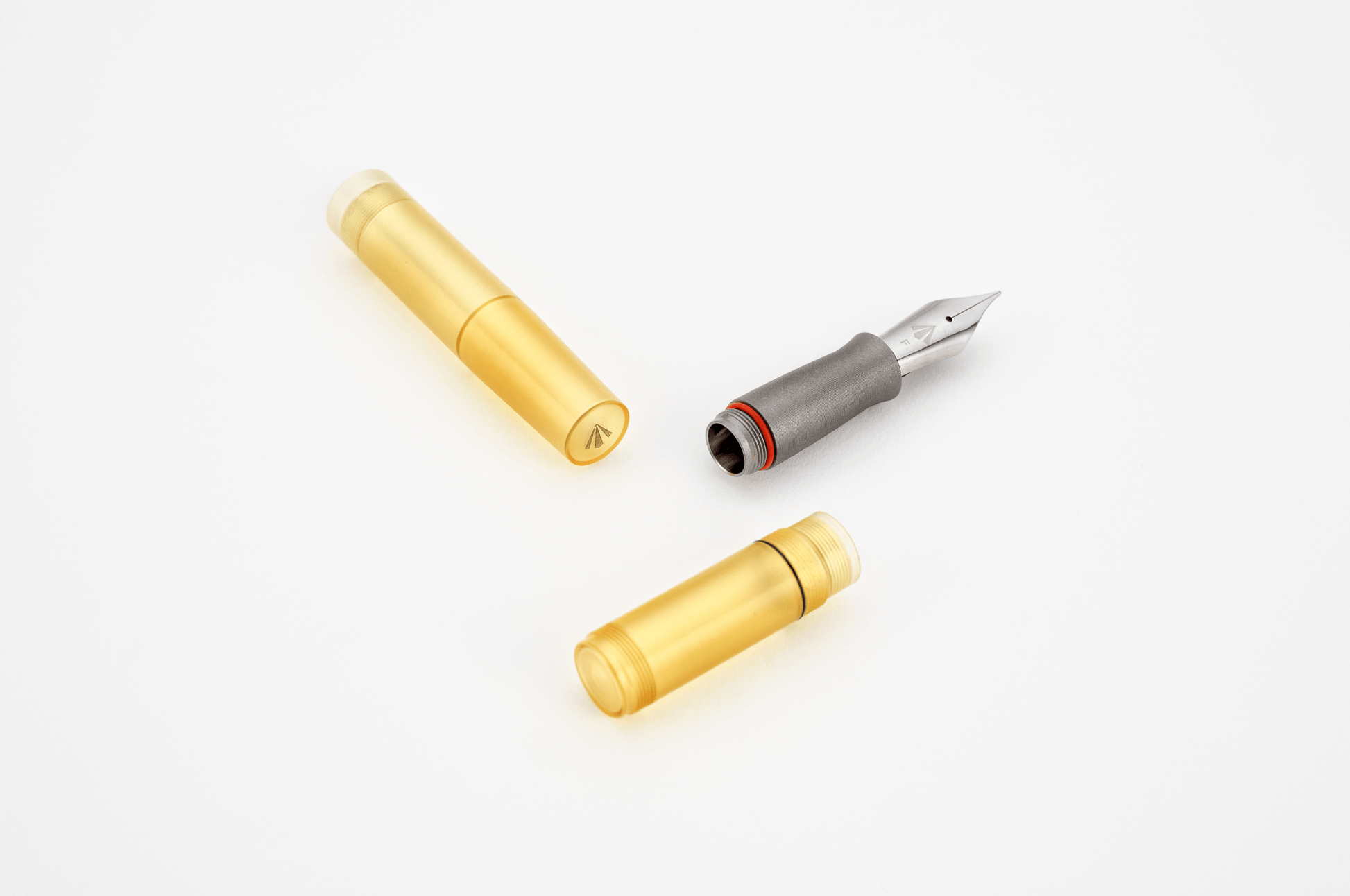 Gravitas Fountain Pen Gravitas - Quark | Ultem