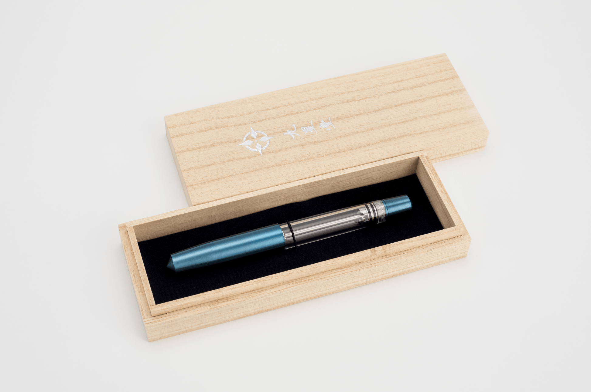 Gravitas Fountain Pen Gravitas Special Edition from Kyuseido - Kakari FS Machined (Polished) Blue